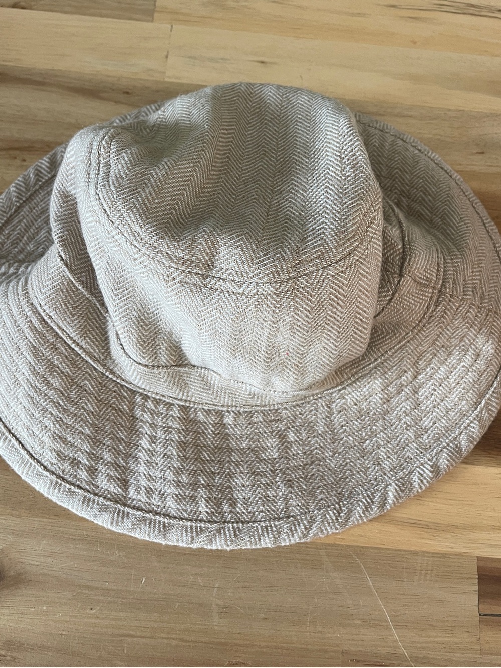 GAP Beige Herringbone Sun Hat